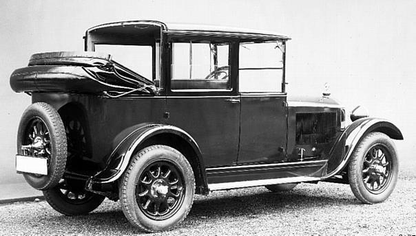 Offenfahren für alle: ein Mercedes-Benz Typ 8/38 PS (1926 bis 1928) als Droschken-Landaulet.